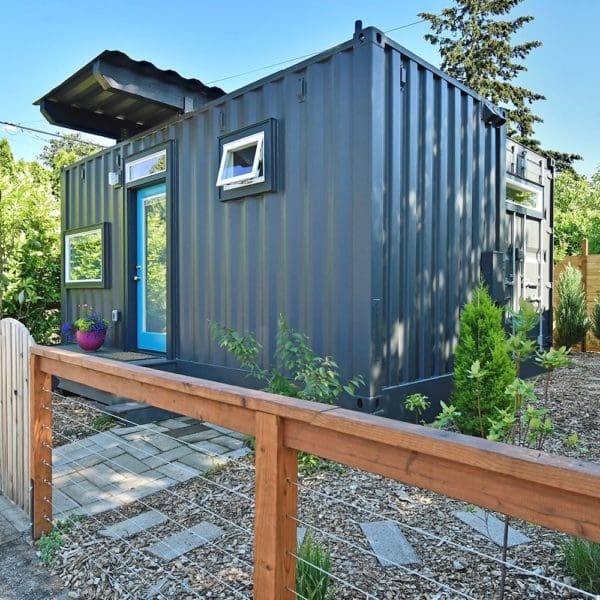 https://www.relevantbuildings.com/wp-content/uploads/2020/06/3-Anne-Caruth-3708-SE-69th-Ave-Portland-700x467.jpg